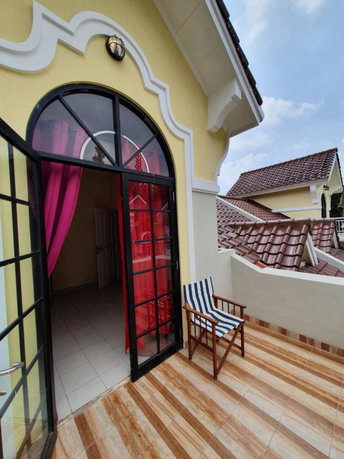 Villa Panda H Kota Bunga Puncak Cinengangirang Exteriör bild